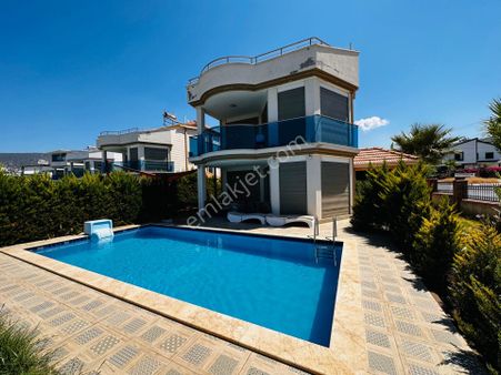 Deniz Ve Doğa Manzaralı 4+1 Muhteşem Villa