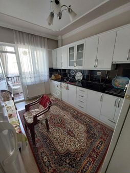 Yenimahallede 2+1 Ayrı Mutfak Doğalgazlı İçi Yapılı Daire