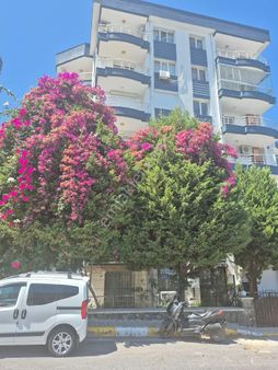 Kuşadası Ticaret Odası Üstünde, Site İçerisinde, Bahçe Katı, 1+1 Daire