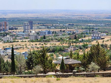 Bayar Gayrimenkulden Önü Açık Polis Evi Dibinde Mükemmel Konumlu Arsa