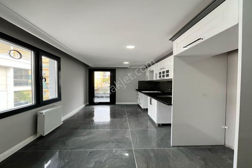 Beylikdüzü Kavaklı'da Lüx Tasarımlı Sıfır Satılık 2+1 Daire