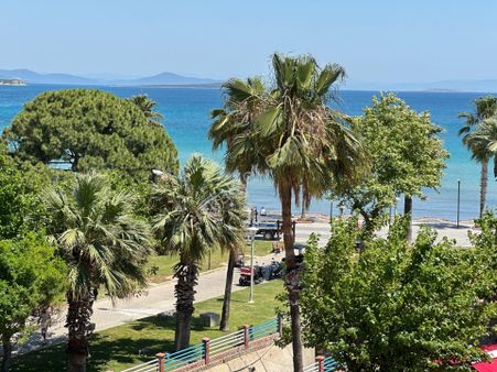 Didim Altınkumda Satılık Denize 50 Mt. 3+1 Geniş Teraslı Dublex