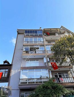 Kuzguncuk İcadiye Cad. Üzeri 2+1 Manzaralı Önü Açık