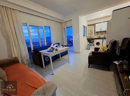 Mumcular Merkezde Satılık 2+1 Daire