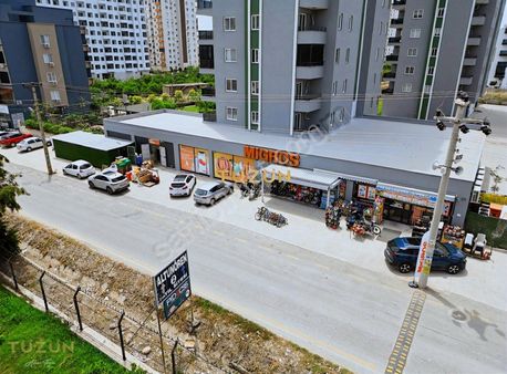 Tüzün'den Çeşmeli'de 555 M2 Kurumsal Kiracılı Satılık Dükkan