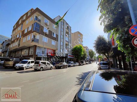 Cemal Emlak Bursa Yıldırım Davutkadı Cad.üstü Yeni Bina Teraslı