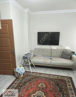 Arda Emlak Ofisi'nden Kaleiçi 1.murat Lisesi Yakını Masrafsız Ara Kat Balkonlu Daire