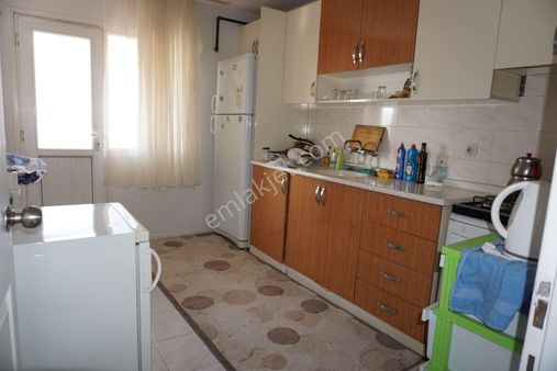 Yakakent Satılık 3+1 Doğalgazlı+balkonlu+asansörlü Çiğliserkan