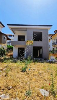 Yenişehir'de Natamam Villa