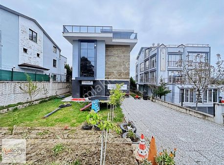 Batıkent Satılık 520m2 Kira Getirili Ticari Villa