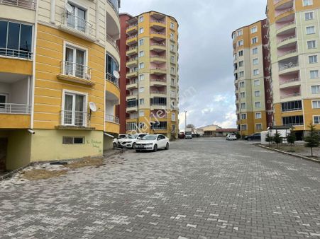 Erol Emlak Tan Yıldız Kent Sitesinde Satılık 3+1 Daire