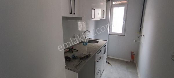 Ender Uysal Gayrimenkulden Cumhuriyet Mahallesin De 2+1 Satılık Bahçe Katı...