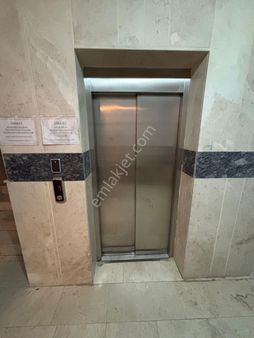 Usta Gayrimenkul'den Doğalgazlı Ve Kapalı Otoparklı Satılık 2+1