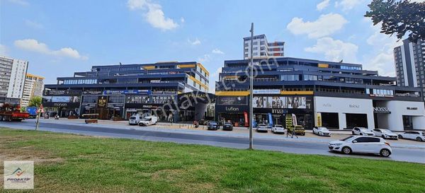 Tepelizade İş Merkezinde Kiralık 55m2 Ofis