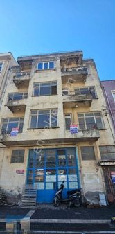 S1039 Ayhan Gezer Emlak'ta 17 Eylül Mh Komple Satılık Bina