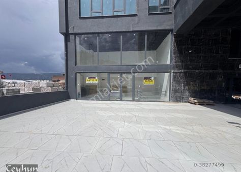 Oto Galeri - Acenta - Mağaza - Nalbur - Mobilyacı Olmaya Müsait