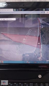 Niğde Çamardı Bereketli Mahallesinde Satılık 13800 M2 Tarla