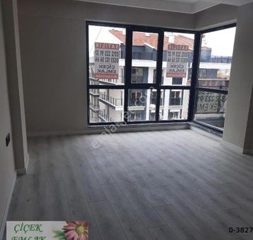 Çiçek Emlak'tan Emek'te Sıfır Bina'da Satılık Dubleks Daire