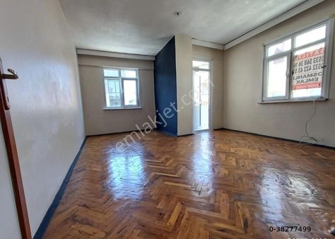 Zeytinburnu Telsiz Mah'de Caddeüstü 2+1 72m²kredili Satılık Köşe Daire Osmanlı Emlak