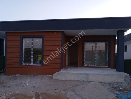 Murat Türkmen'den Eskişehir_yolu_üzeri Alagöz'de Satılık 300m2_hazır_bahçe Ve 2+1_betonarme_ev