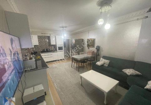 Alipaşa Mahallesinde Satılık Geniş 4+1 Daire