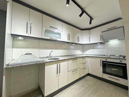 💥güç Gayrimenkul'den Akçay'da Müstakil Tadında İçi Full Yapılı Şık Satılık 2+1 Daire