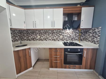 Kumsaldan Altınkumda Dağ Manzaralı Kapalı Cam Balkonlu_2+1_daire