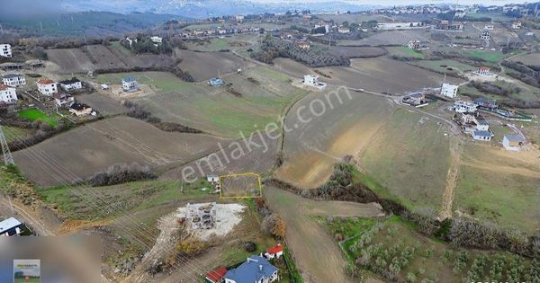 Yalova Termal Akköyde 405 M2 % 20 İmar 2 Katlı Satılık Arsa