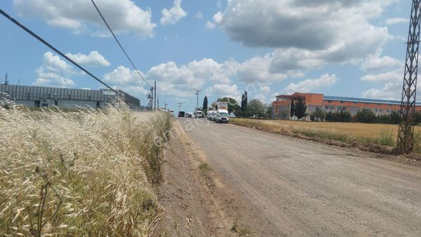 Tekirdağ Ergene Ulaş'ta Satılık 15600 M2 Sanayi Arsası