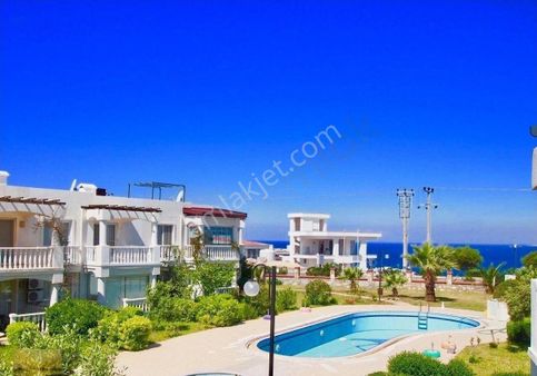 Satılık Daire Denize Yakın Plajlı Sitede Manzaralı Satılık Ev