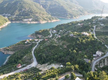 Dimçayı Bıçakçı Köyünde Göl Manzaralı Satılık 6200 M2 Tarla