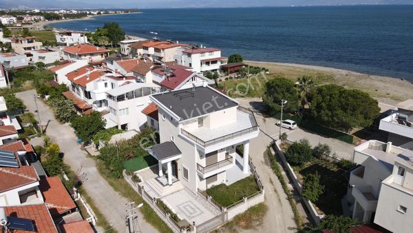Güre De Doğanın Güzelliği Ve Modern Konforun Buluşması 4+1 Villa