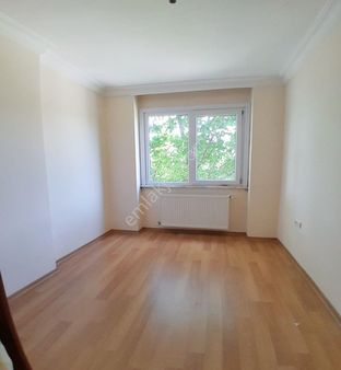 Avcılar Ambarlıda 2+1 Ön Cephe Satılık 15 Yıllık Daire