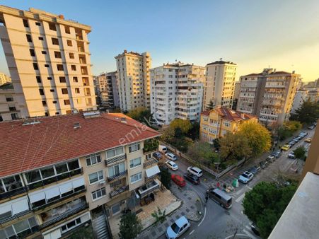 Suadiye Bağdat Caddesine Yakın Genç Binada 3+1 Satılık Daire