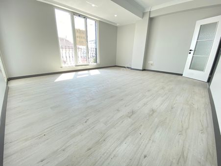 Sultanbeyli Mimarsinan Mah. Satılık 3+1 Arakat Daire