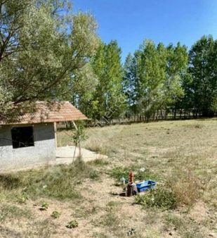 Pay'dan Çavdarhisar Merkezde İmara Yakın Tarla