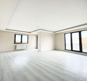 Pusula Yapı'dan Akşemsettin'de Kullanışlı 2+1 Ara Kat Daire!!!