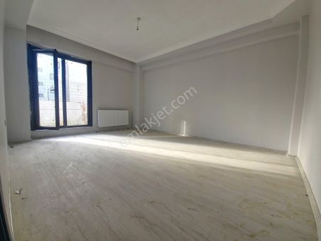 Bahçe Kullanımı Sevenlere, Sıfır 3+1ters Dubleks Dairemiz