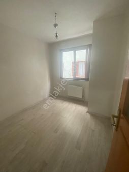 Ümraniye İstiklal Mahallesi Çarşı Metro Yürüme Mesafesi Yabancı Ya Bekara Uygun Fiyatlı