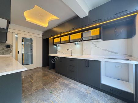 Arya'dan Kazdağları Manzaralı 3+1 Satılık Masrafsız Arakat Daire