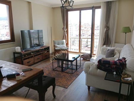 Ataşehir İnönü Mahallesinde Kısmi Manzaralı Genç Binada 2+1