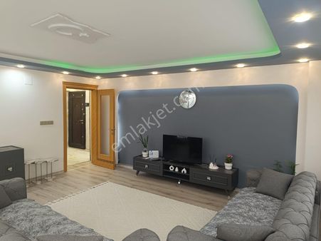 Bornova Fatih Sultan Mehmet Caddesinde Full Yapılı Satılık Daire