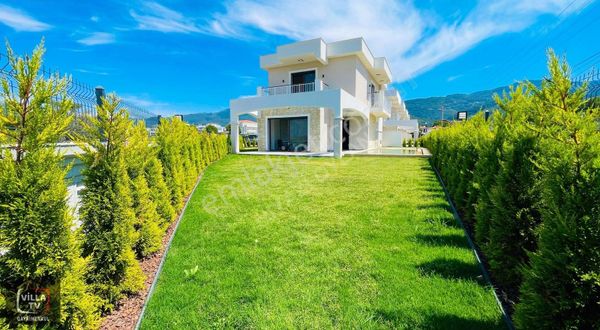 Kuşadası Davutlar'da Oksijeni Bol Satılık Müstakil Villa