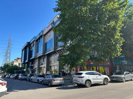 Eskidjiden Yahya Kaptanda Asansörlü İtfaiye Onaylı Binada Ofis