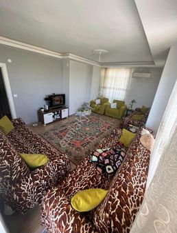 Iskanlı Katta Asansorlu 2+1 Ayrı Mutfak Satılık Daıre