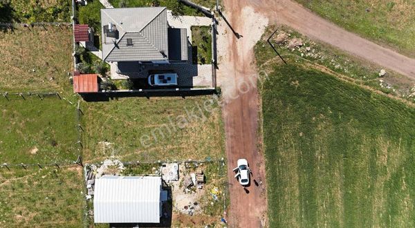 4 Kata Kadar İmarlı Yerleşim Yeri İçinde Satılık Arsa