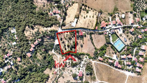Kw Cobans'dan Bornova Yakaköy Köy Sınırında Emsalsiz Yatırım Fırsatı – 5.333 M² Tarla!