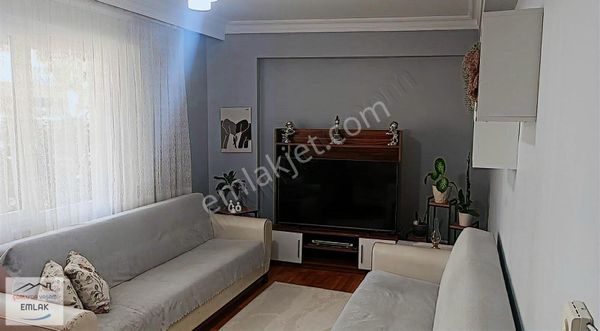 Şeyhsinan Mahallesinde İçi Yeni Yapılmış 2+1 Satılık Daire