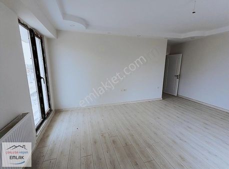 Çorlu Park Evleri Yanında Havuz Cepheli Satılık 2+1 Sıfır Daire