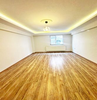 Metrobüse Çok Yakın 120 M2 Temiz Sorunsuz 2+1 Satılık Daire